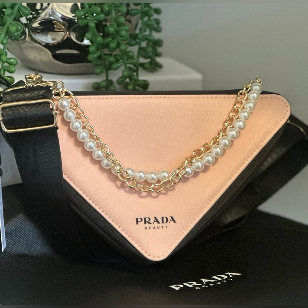 Prada Beauty Bag - Picture 3 of 4